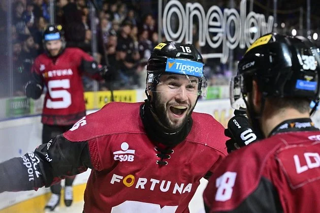 Hokejisté Sparty přehráli Plzeň 4:2. O semifinalistovi rozhodne sedmý zápas