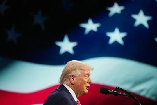 Trump si opět stěžoval na neochotu spojenců v NATO pomoci USA s Íránem