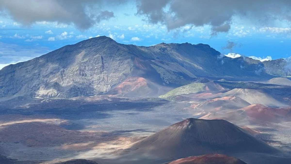 Ptali jsme se Čechů, jaká je nejvyšší hora světa: Všichni řekli Mount Everest, ale mýlí se - Zprávy Fajntip.cz článek na Media24.cz