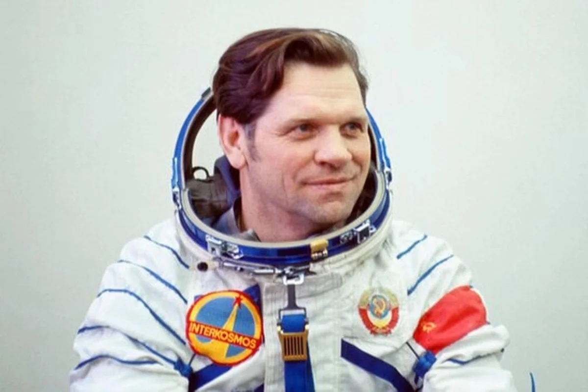 Kosmonaut Alexej Gubarev velel první mezinárodní posádce na oběžné dráze. V týmu měl i Vladimíra Remka