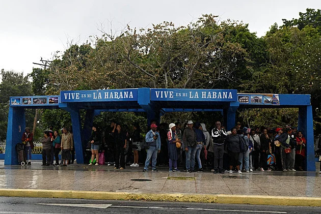 USA povolily Kubě dodávky ropy z Ruska. Dorazí první za tři měsíce