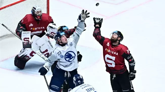 Hokejisté Sparty udolali v sedmém čtvrtfinále Plzeň 1:0, rozhodl Chlapík
