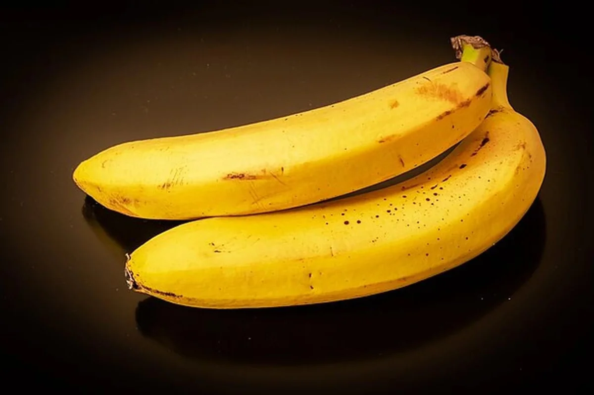 Nebezpečné zbytky. Každý testovaný banán v Česku byl zatížen škodlivinami. Některé jsou v EU zakázané