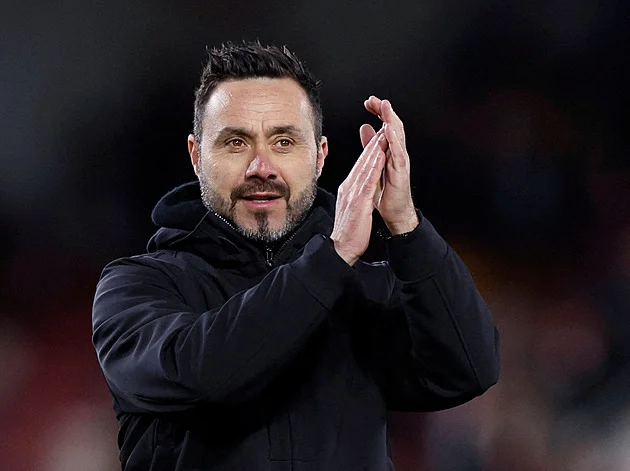 Třetí trenér za sezonu. Kinského v Tottenhamu nově povede Ital De Zerbi