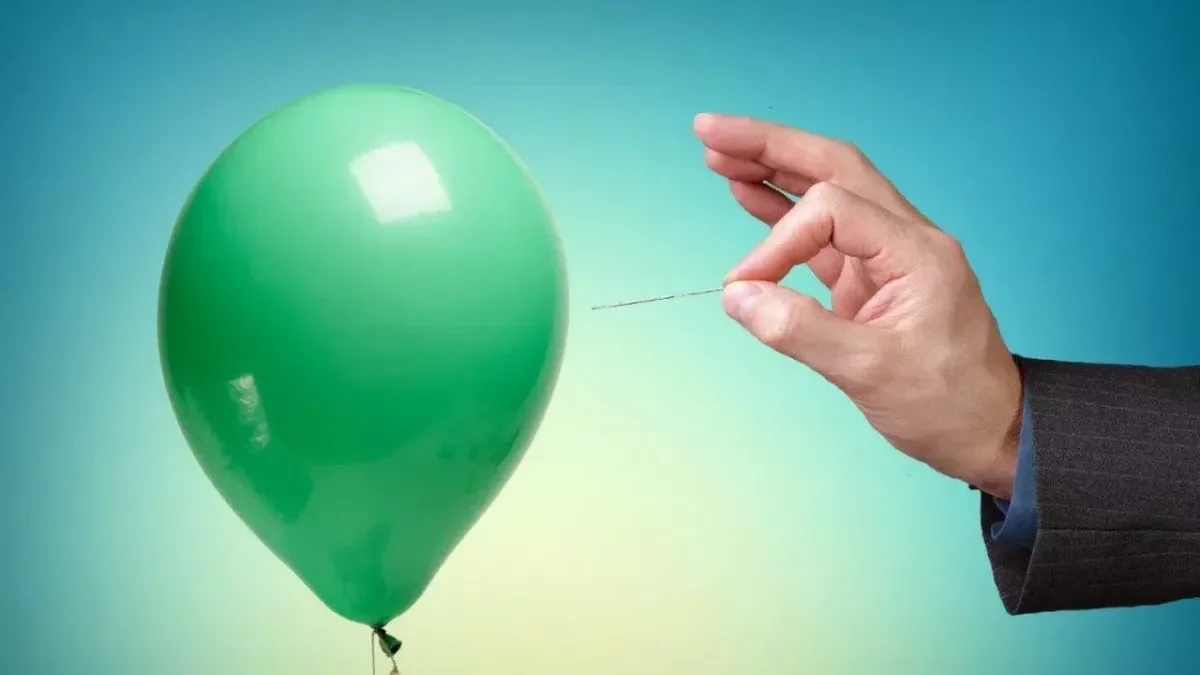 Válka s Íránem může splasknout AI bublinu a uvrhnout svět do polykrize