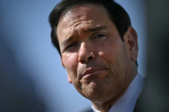 USA budou muset přehodnotit vztahy s NATO, řekl Rubio