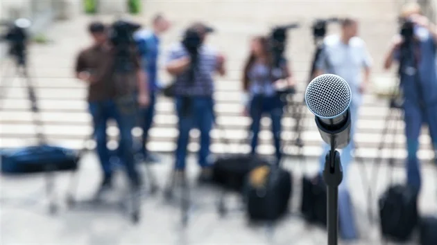 Nedělní politické debaty mají o Velikonocích pauzu až na jednu výjimku - Politika iDnes.cz článek na Media24.cz