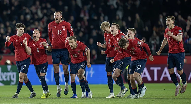 Chtěli jsme po hráčích, aby se stali partou. Trunda s Nedvědem o postupu i Koubkovi - Fotbal iDnes.cz článek na Media24.cz
