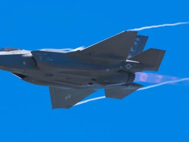 Návod, jak sestřelit stíhačku F-35. Čínští technici radí na internetu Íráncům - Válečné konflikty Echo24.cz článek na Media24.cz