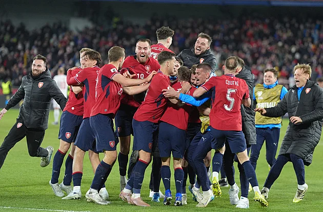 Zápasy českého týmu na MS odvysílá ČT i Nova zároveň. Přenosy musí být zadarmo - Fotbal iDnes.cz článek na Media24.cz