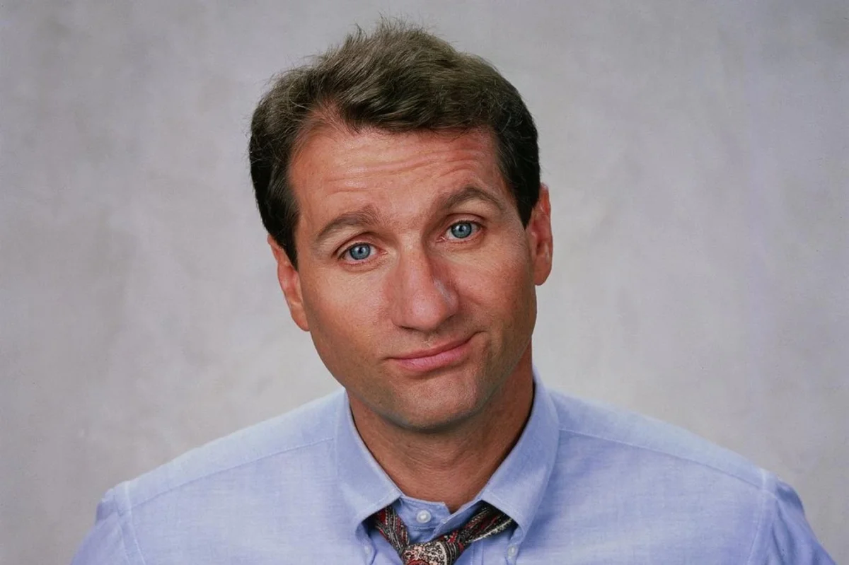 Neúspěch jako odrazový můstek: Vyhazov z fotbalu přivedl Eda O’Neilla do seriálu Ženatý se závazky - Kultura kvety.cz článek na Media24.cz